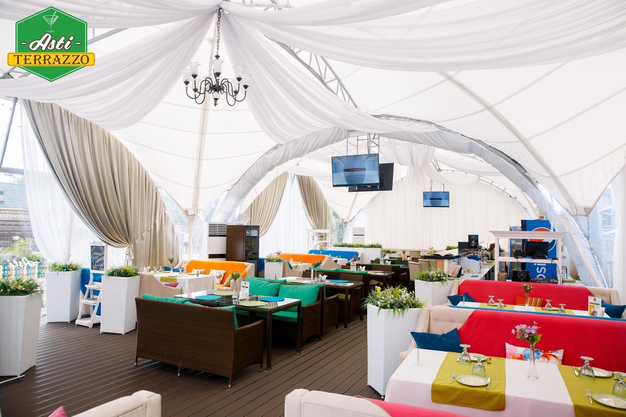 Park Hotel Karagandi Kültér fotó