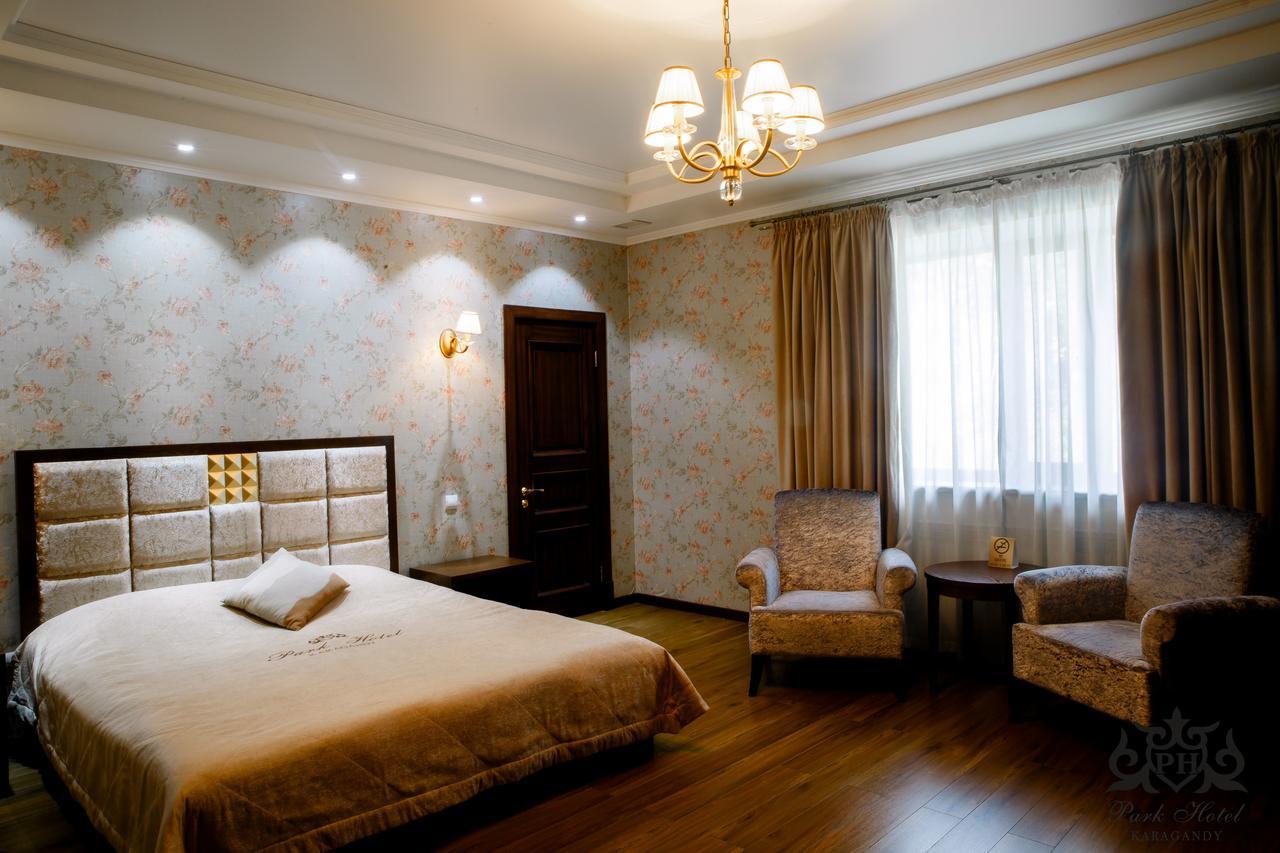 Park Hotel Karagandi Kültér fotó