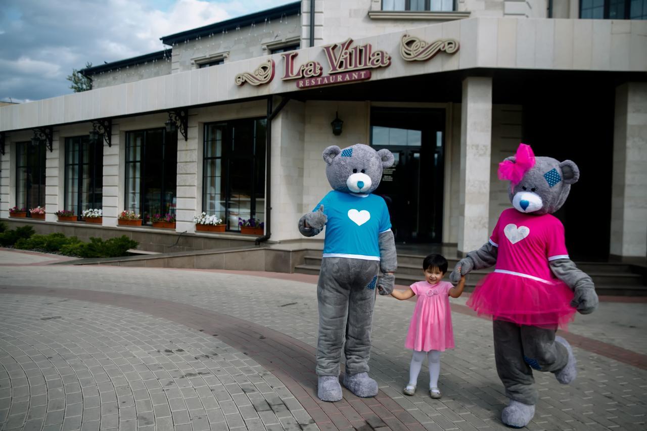 Park Hotel Karagandi Kültér fotó
